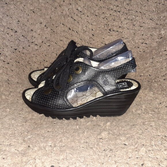 FLY LONDON-Ylva-Perforated Leather Lace Up Black Wedge-Sz 38-7.5-Near Mint - Picture 2 of 7